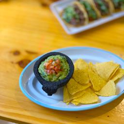 Nachos Guacamole