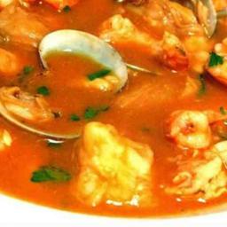Sopa de pescado y mariscos