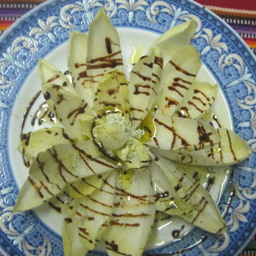 ENDIVIAS CON CABRALES