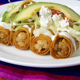 Taquitos dorados (4)