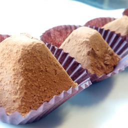 TRUFAS HELADAS DE CHOCOLATE 