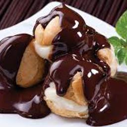 Profiteroles