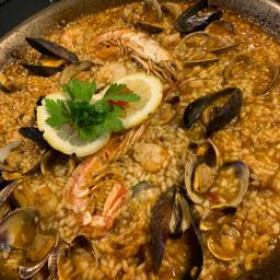 Paella de marisco