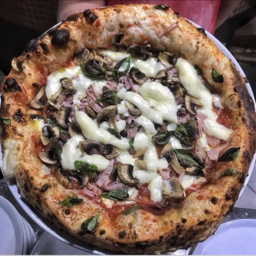 PROSCIUTTO E FUNGHI