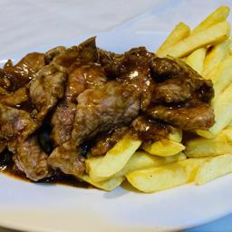 103. Ternera con patatas fritas