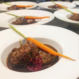 RULO DE RABO DE TORO CONFITADO