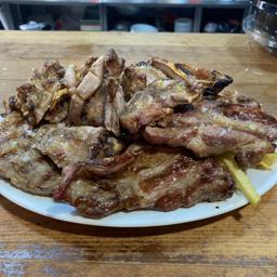 Parrillada de carne ibérica.