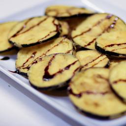 Berenjenas fritas (con miel de caña)