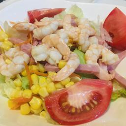 106. Ensalada Gambas y maíz