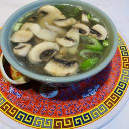 15. Pollo con champiñón 