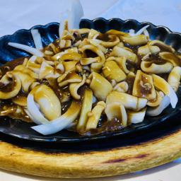 110. Chipirones plancha 