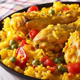 Paella de pollo