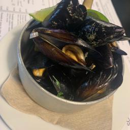 Mejillones a la marinera