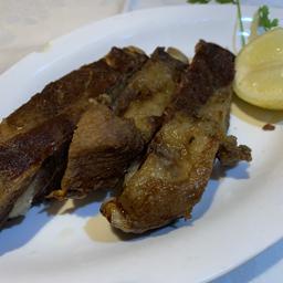 65. Costillas asadas