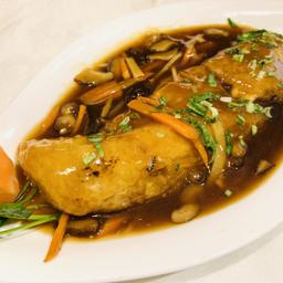 40. Pescado salsa estilo chino