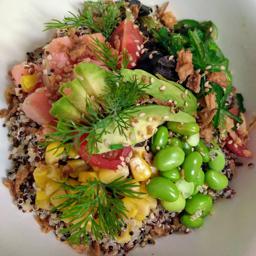 POKE  de tres quinoas