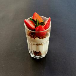 Granola parfait