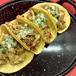 Tacos de pollo al cilantro