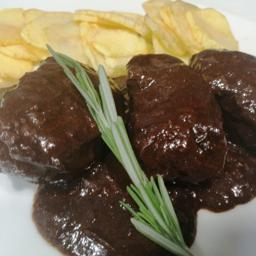 CARRILLERA IBÉRICA ESTOFADA AL VINO TINTO DE LA SIERRA SUR