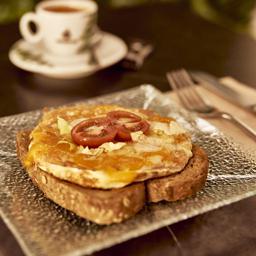 Tostada de Claras con Queso