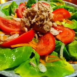 Ensalada de codorniz escabechada