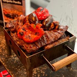 Parrillada para compartir 4 personas con patatas fritas o ensalada mixta