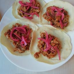 TACOS DE COCHINITA (4 UNIDADES)