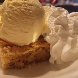 Brownie casero chocolate blanco