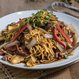 Tallarines Salteados