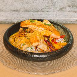 SALMÓN CON SALSA DE CURRY THAI