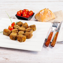 Croquetas de chipirones en su tinta