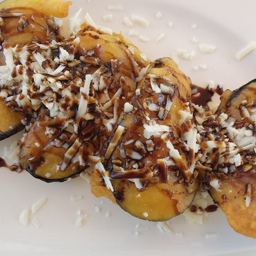 CRUJIENTE DE BERENJENA A LA MIEL CON QUESO