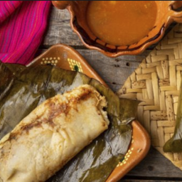 Tamal de rajas con queso