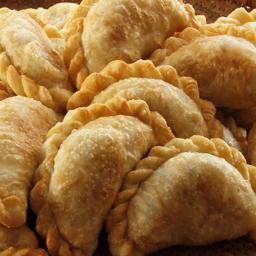 •Empanada Criolla de Carne