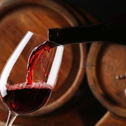 ■Vino Tinto  Crianza D.O. Rioja