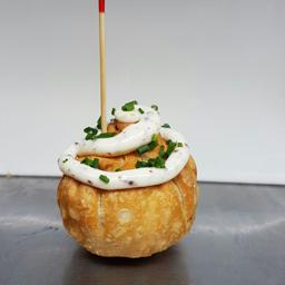 Saquito de pollo con salsa de miel y mostaza