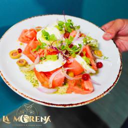 Ensalada de tomates y mozzarella de bufala 