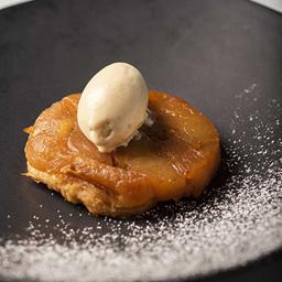 Tarta de manzana con piloncillo y vainilla