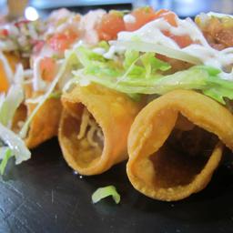 FLAUTAS DE POLLO