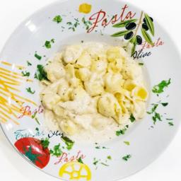 SAQUITOS DEN PERA Y QUESO A LOS CUATRO QUESOS