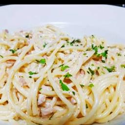 SPAGUETTIS A LA CARBONARA