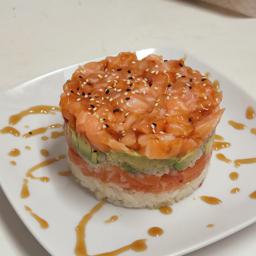 99-tartar de salmón   (grande)