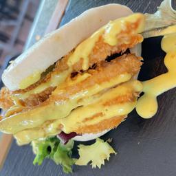 Baos de pollo  2pzas.  "añade uno más por 3.50€"