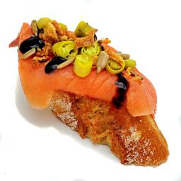 Salmón, pipas & piparras