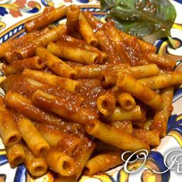 Rigatoni RAGU NAPOLETANO