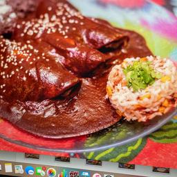ENCHILADAS DE MOLE
