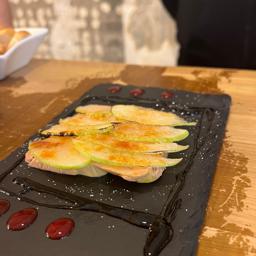 Foie Micuit con manzana caramelizada
