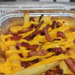 PATATAS CHEDDAR Y BACON 