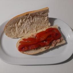 Bonito con pimientos