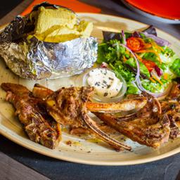 COSTILLAS   DE CORDERO & ALIOLI